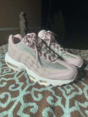 Nike Air Max 95
Particle Rose